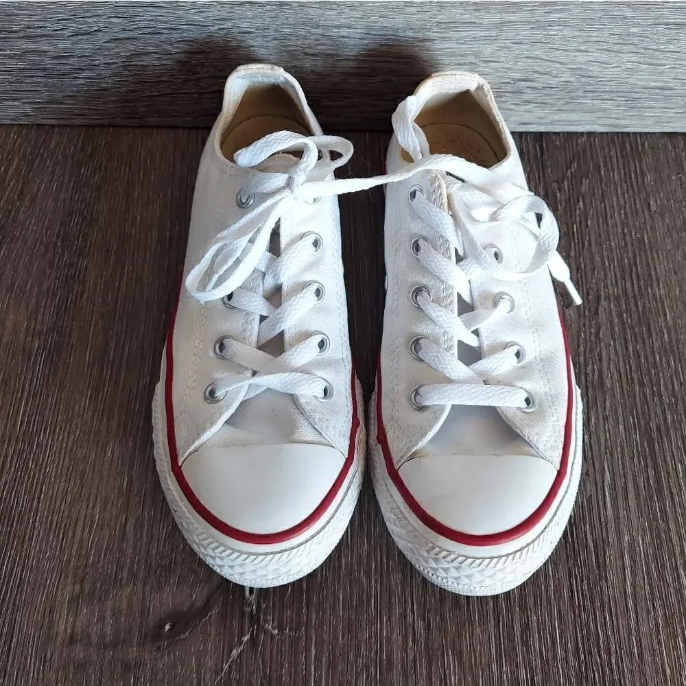 Converse Low Top Sneaker Size 1 White
